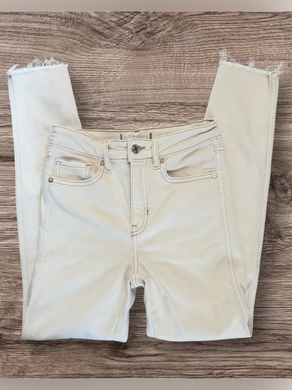 We The Free Free People Cream Skinny Jeans High Rise Raw Hem Size 26 24x26